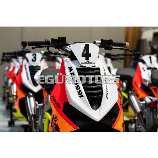 White number plate holder for 300 Dragster