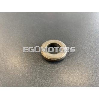 Piaggio főtengelyre, hézagoló