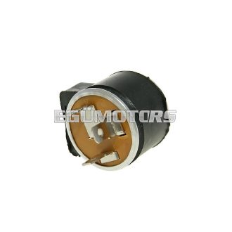 101 Octane indexrelé, 3 lábas, 6V 18/23 Watt