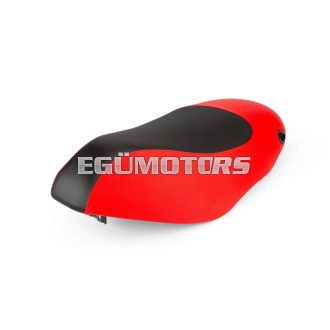 STR8 ülés fekete / piros, Piaggio Zip (2000-től)