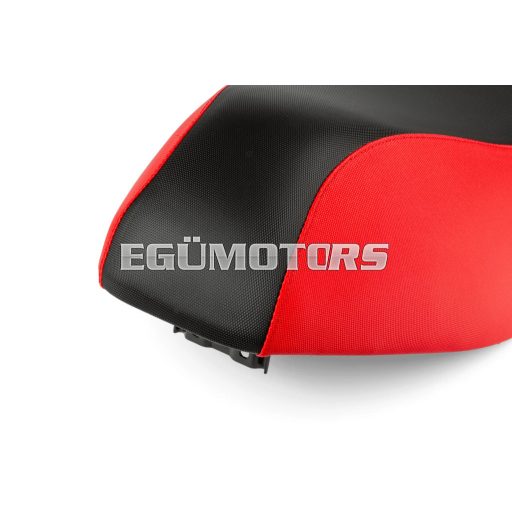 STR8 ülés fekete / piros, Piaggio Zip (2000-től)