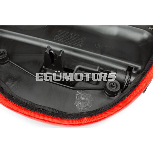 STR8 ülés fekete / piros, Piaggio Zip (2000-től)